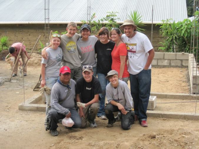 482131_234589653345317_452185427_n